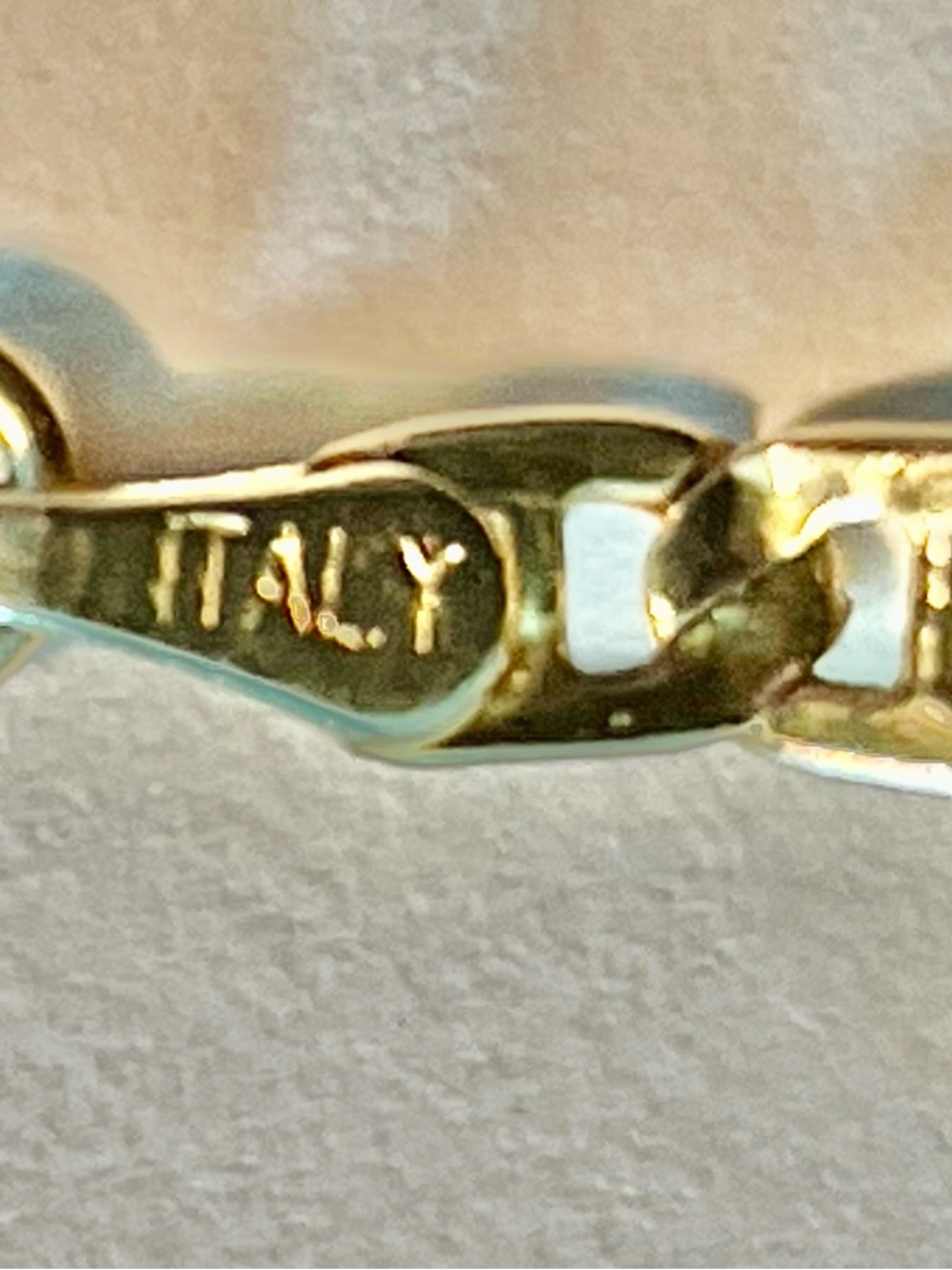 Solid Stamped 14KT 6.75”” yellow Gold Bracelet (broken) repairable? 1.84 grams - Picture 6 of 11